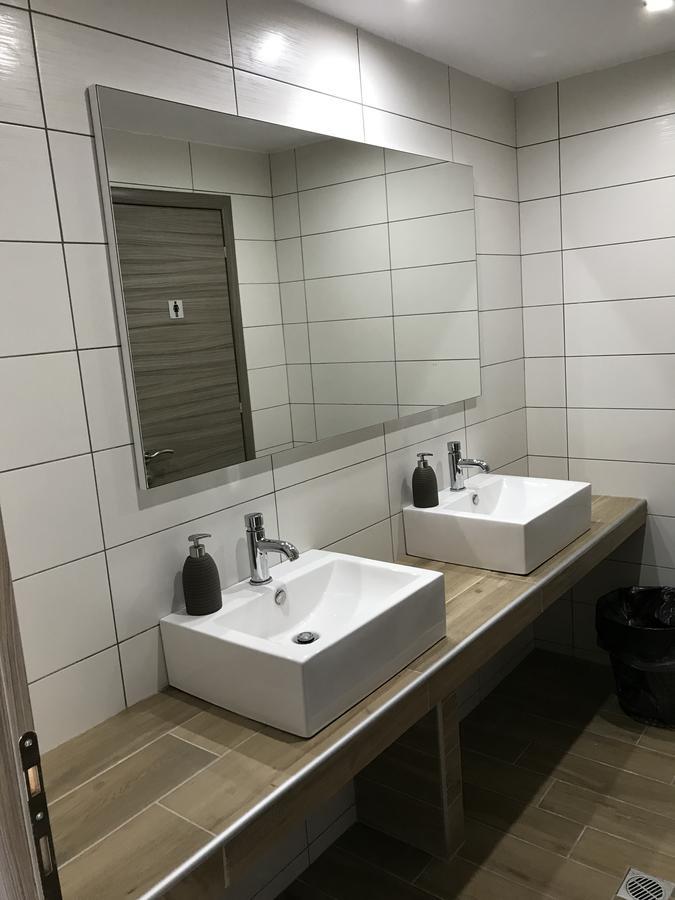 Hotel Vozina Метаморфоси Экстерьер фото